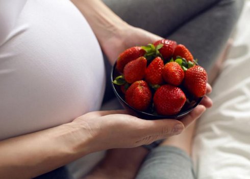 Особливості впливу полуниці на організм вагітних