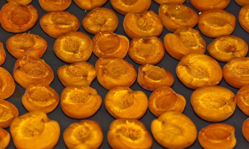 Польза сушеных абрикосов для организма человека thumbnail