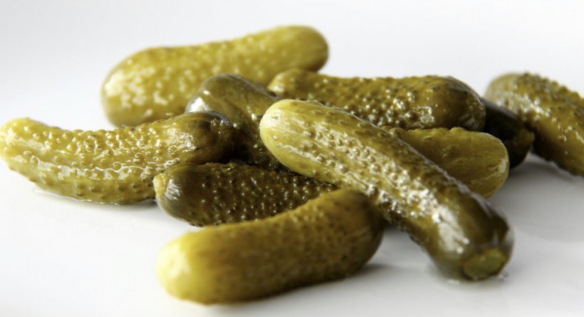 Мариновані корнішони