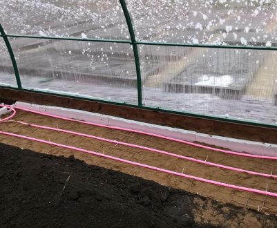 Як зробити теплу підлогу в теплиці своїми руками