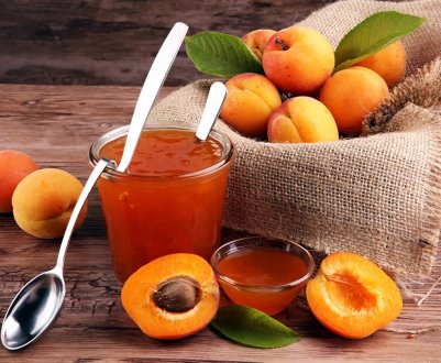 Корисні і шкідливі властивості абрикосового варення для здоров'я людини