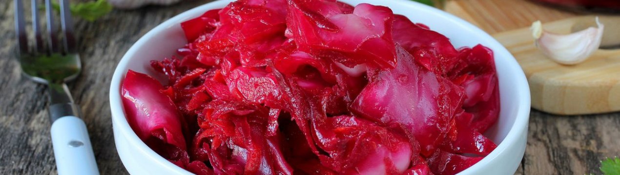 Як маринувати капусту зі буряком