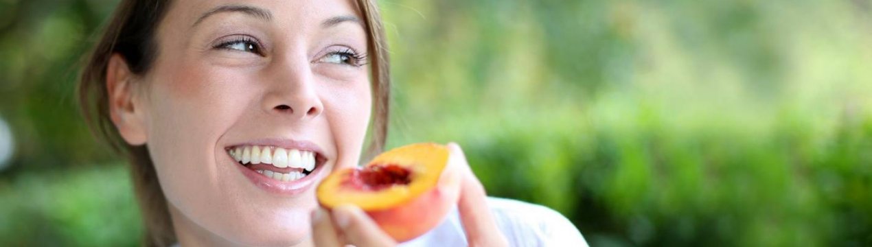 Особливості вживання персика під час грудного вигодовування