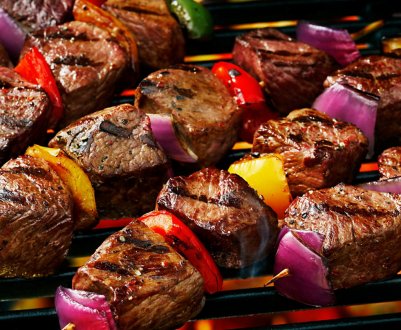 Росіянам рекомендують зупинити свій вибір на сухому і поблескивающем сировина для шашлику