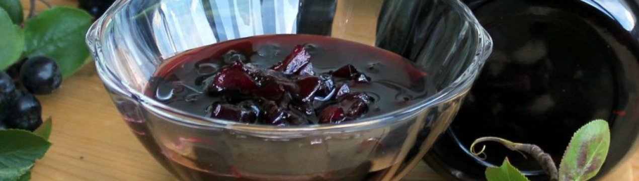 Найкращі рецепти варення з чорноплідної горобини з яблуками