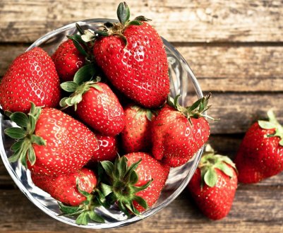 Вплив полуниці на організм годуючих мам