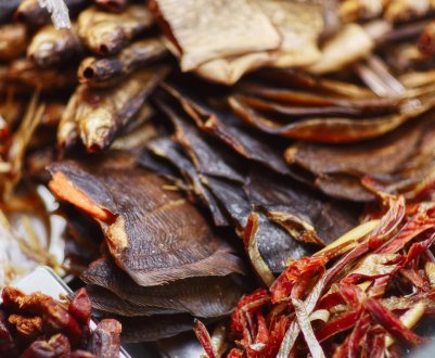 В ЯНАО екологічно чисту рибу перетворили в унікальну соломку