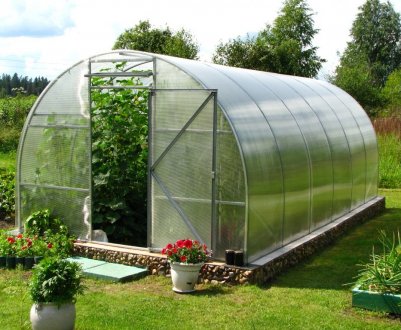Теплиці з полікарбонату для домашнього використання своїми руками