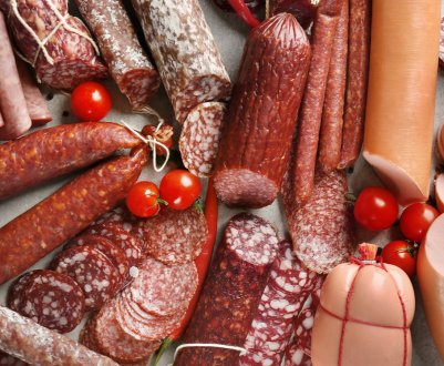 Ковбаса в Україні подорожчала на 16 відсотків за рік