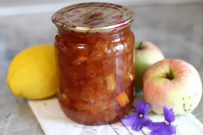 Яблучне варення з лимоном
