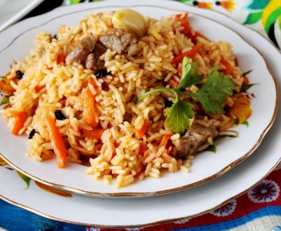 За тиждень в Росії подорожчав плов і подешевшав омлет