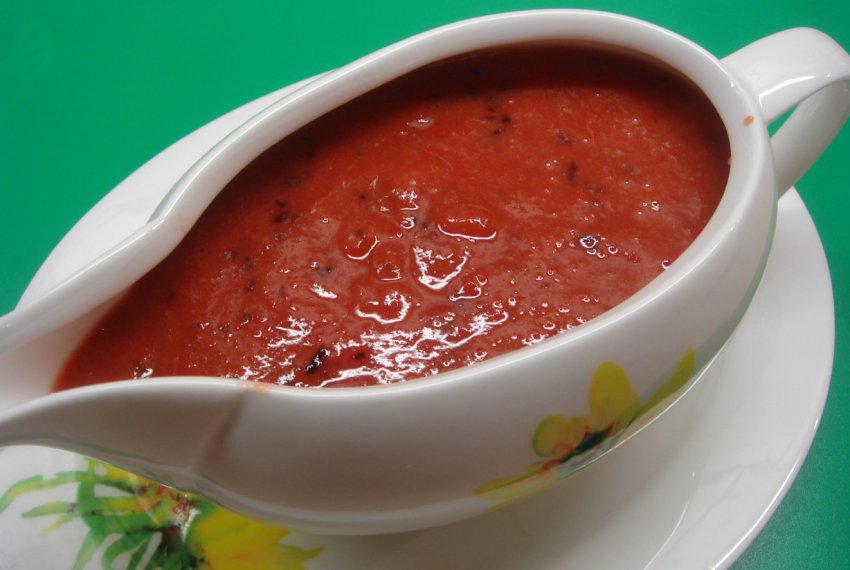 Сливовий соус із яблуками