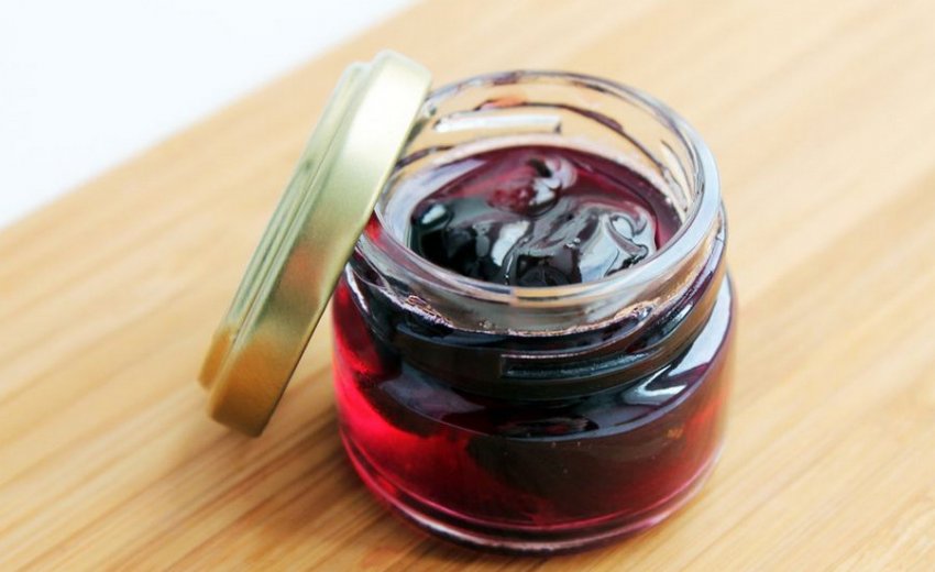 Варення з цільними ягодами Варення з цільними ягодами