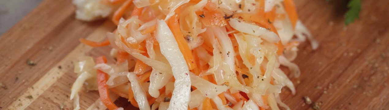 Капуста маринована на зиму в банках у розсолі з оцтом