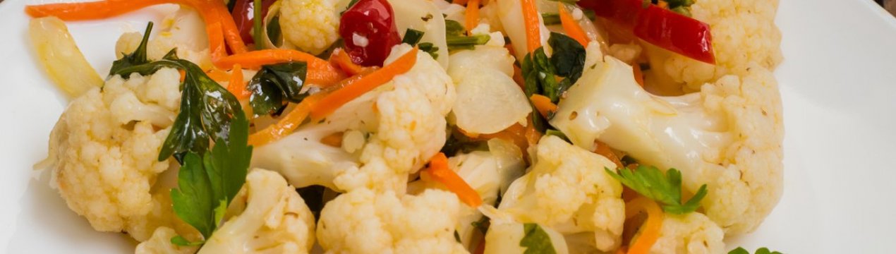 Салат із цвітної капусти: заготовки в банках