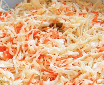 Як солити капусту в каструлі