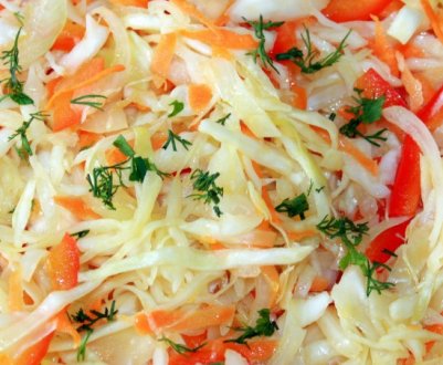 Дуже смачні покрокові рецепти заготовок салату з капусти на зиму