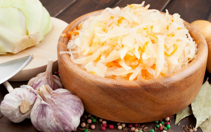 Капуста з часником