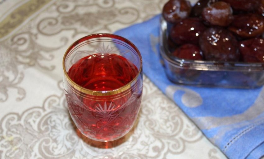 Наливка сливянка