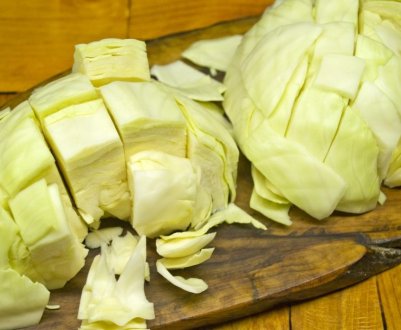 Найкращі рецепти заготовок капусти гарячим способом на зиму