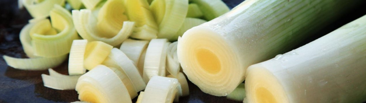 Лук порей рецепты заготовки. . Лук порей рецепты заготовки фото. Лук порей рецепты заготовки-. картинка Лук порей рецепты заготовки. картинка . Порей не настолько популярен в нашей стране, как репчатый или зеленый лук. Однако повара мирового уровня ценят его за нежный, сливочный, слегка сладковатый вкус без горечи. Его употребляют не только в свежем или тушеном виде, но и готовят из него закуски.