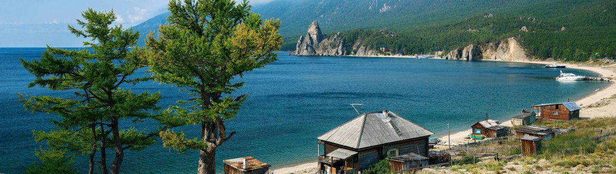 У води Байкалу випустили два мільйони юних омулей