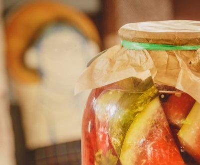 Найпопулярніші рецепти заготовок кавуна з лимонною кислотою в банках