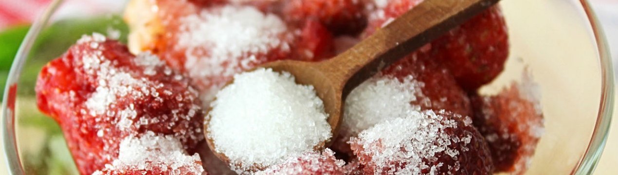 Як зацукрувати полуницю на зиму без варіння?