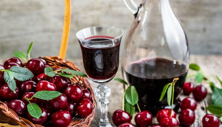 Вишнева настоянка