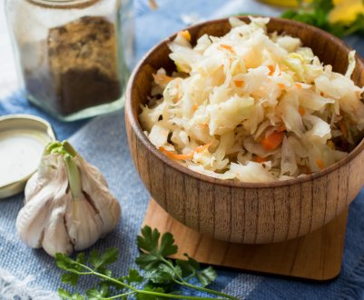 Дуже смачні рецепти капусти, квашеної на зиму