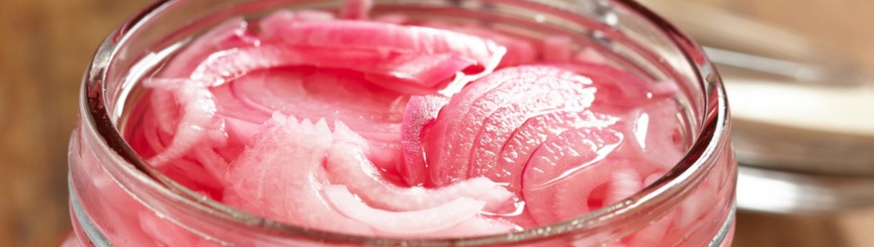 Маринована цибуля в банках на зиму без стерилізації: рецепт