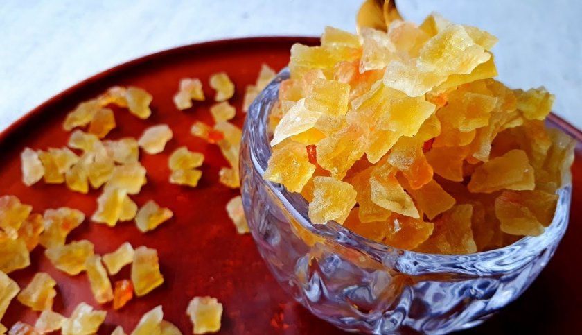 Цукаты из арбуза в сушилке