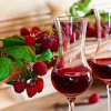 Наливка из малины на водке и без нее: лучшие рецепты
