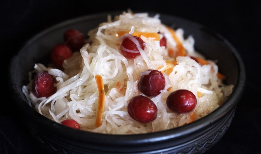 Квашена капуста з виноградом Квашена капуста з виноградом