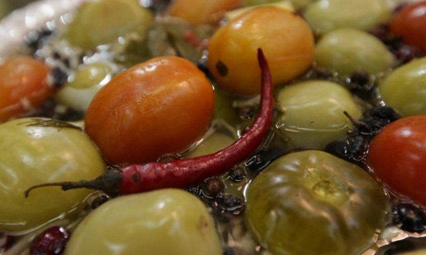 Засолювання бурих помідорів Засолювання бурих помідорів