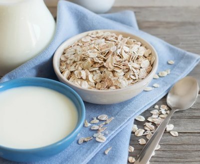 Шотландські фермери хочуть заробити на веганському молоці