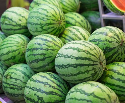 Як правильно солити кавуни в бочці