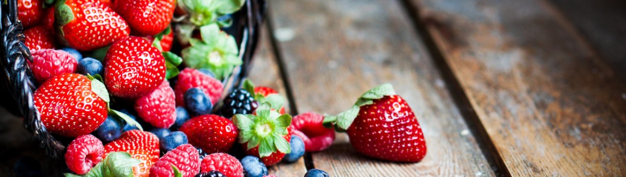 Українські виробники ягід планують підняти заробітну плату сезонним робітникам