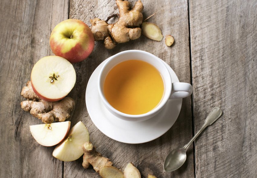 Імбирний напій з яблуками