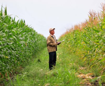 В Україні розгортаються мобільні центри з підтримки фермерів