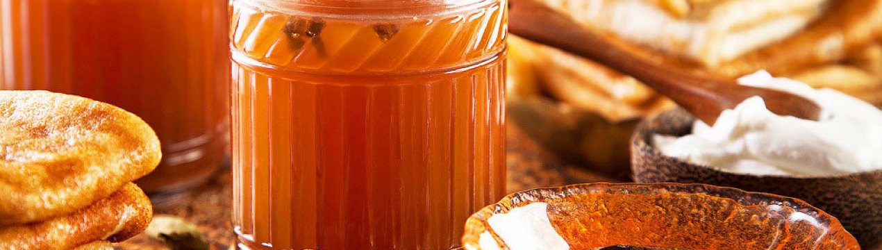 З чого роблять медовий збитень і чим він корисний?