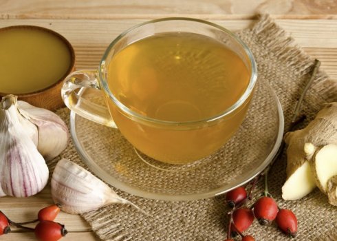 Народні засоби для підвищення імунітету: мед, часник, імбир