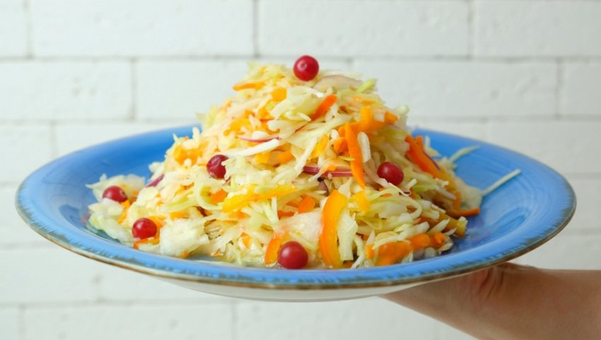 Капуста з журавлиною