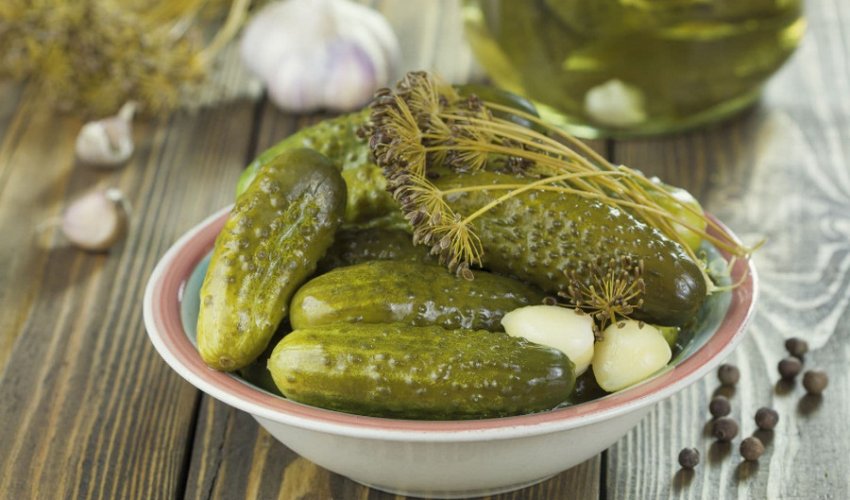 Огірки у власному соку Огірки у власному соку