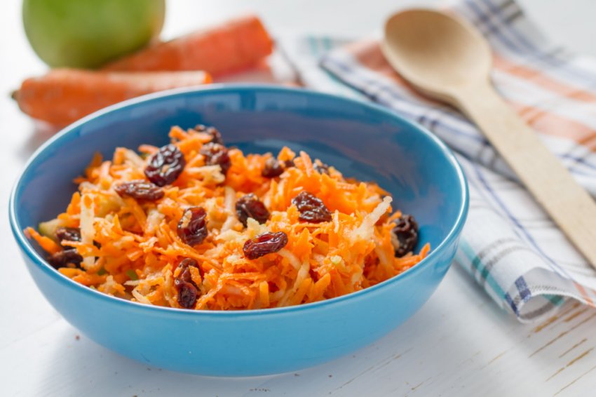 Салат з морквою і коренем імбиру