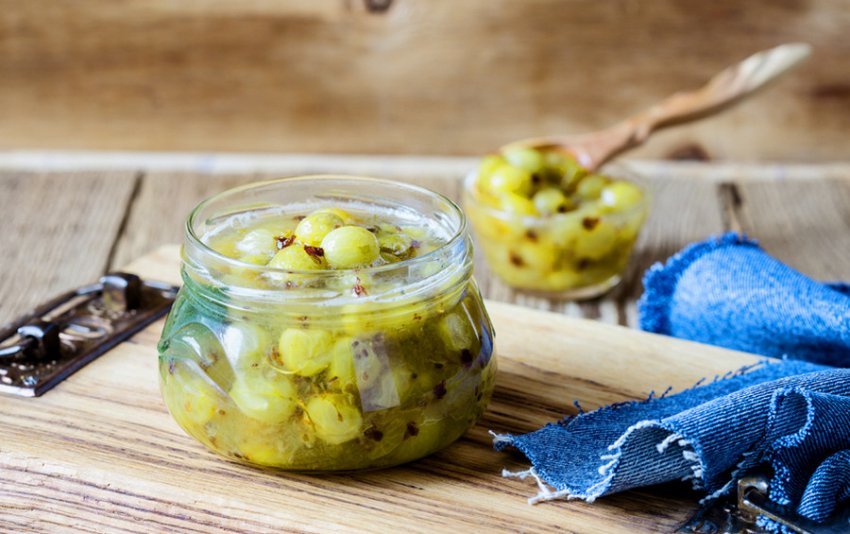 Варення з аґрусу