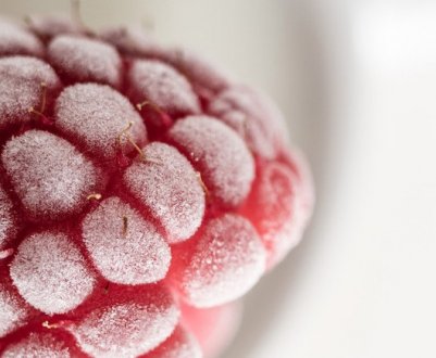 Правила заморозки ягід малини: секрети та хитрості