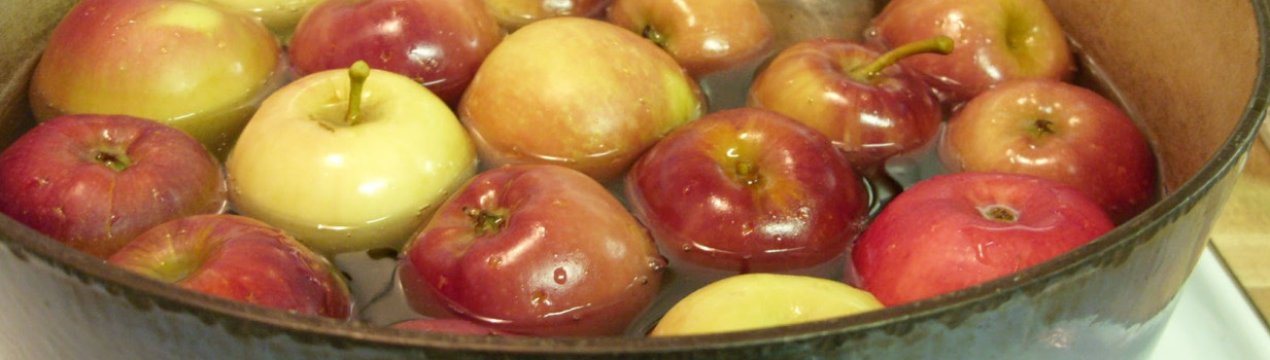 Як смачно замаринувати яблука на зиму вдома в банках