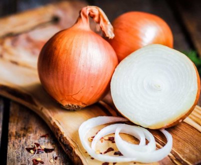 В Україні різко знизилися ціни на цибулю нового врожаю