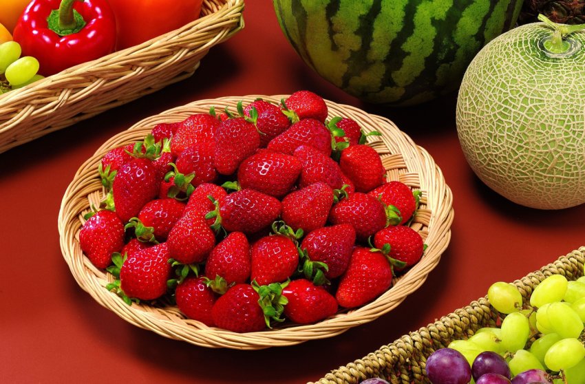 Сотні гектарів посівних площ постраждали від граду в Миколаївській області Сотні гектарів посівних площ постраждали від граду в Миколаївській області